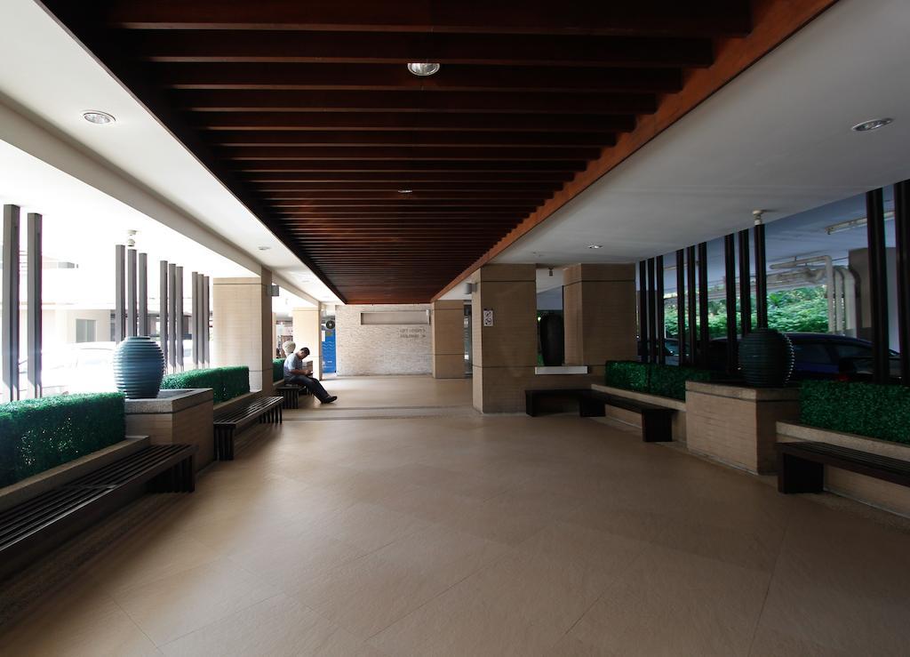 Krongthong Mansion & Hotel Bangkok Exterior foto