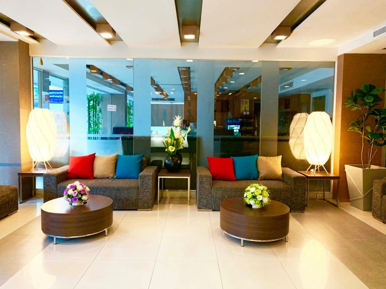 Krongthong Mansion & Hotel Bangkok Exterior foto